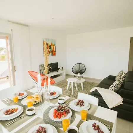 Bela Baia Ii, Private Condominium With Pool Tatil Evi
